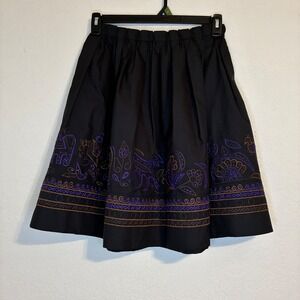 DKNY Donna Karan Black Embroidered Skirt Women US 10 Pleats Flare Purple Animals